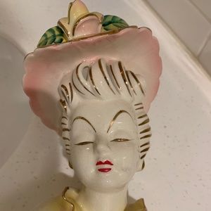 Vintage "  Thames " handcrafted  Lady head vase. made in Japan. Price firm